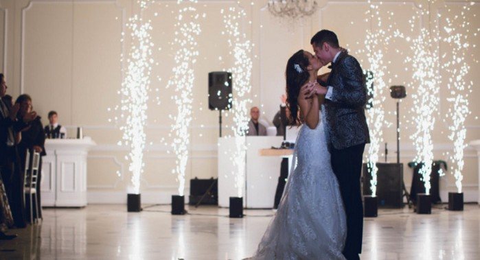 Cold spark fountains at a first dance
